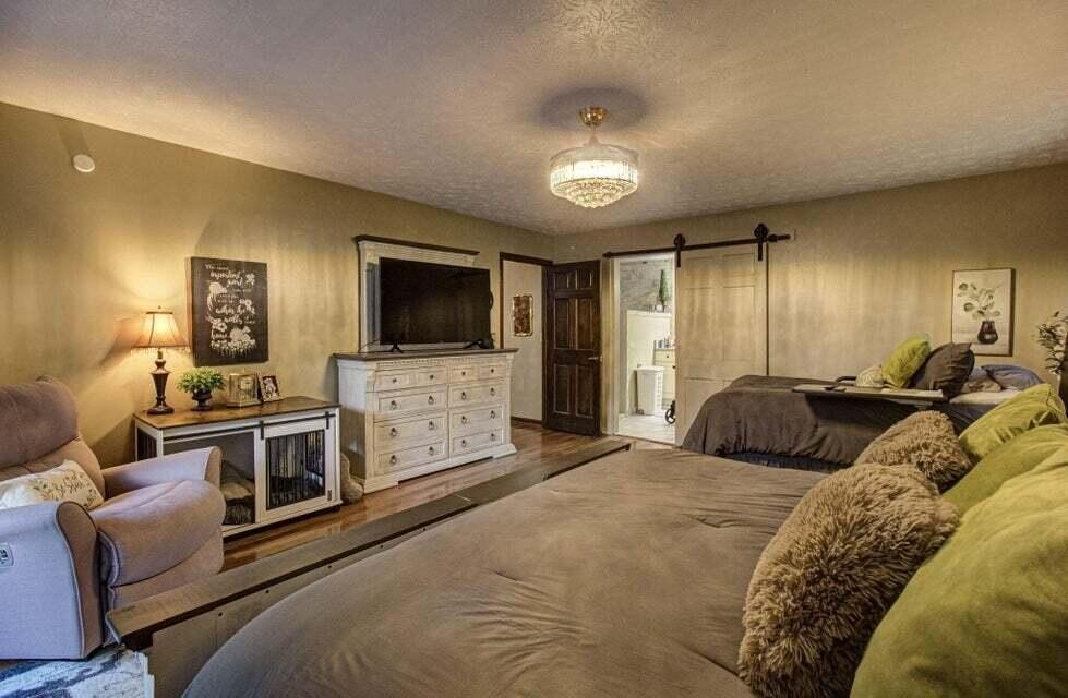 Newport, Tennessee, 37821, United States, 4 Bedrooms Bedrooms, ,3.5 BathroomsBathrooms,Residential,Forsale,1988741