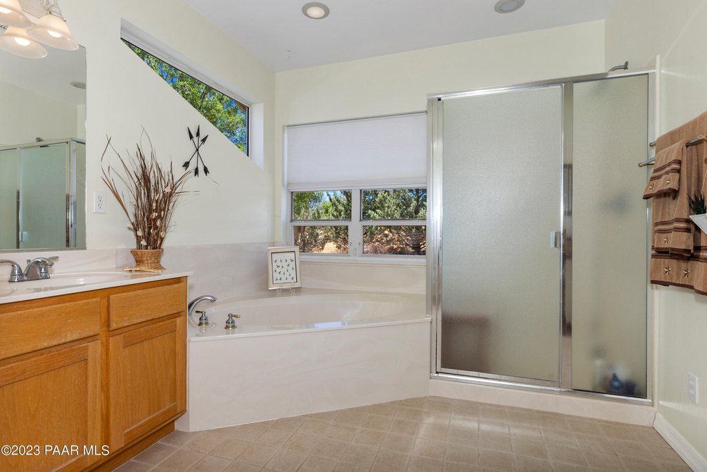 Chino Valley, Arizona, 86323, United States, 2 Bedrooms Bedrooms, ,2.5 BathroomsBathrooms,Residential,Forsale,2011288