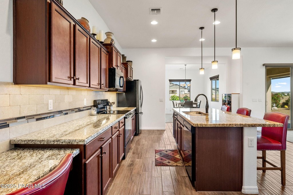 Prescott Valley, Arizona, 86315, United States, 3 Bedrooms Bedrooms, ,2 BathroomsBathrooms,Residential,Forsale,1994049