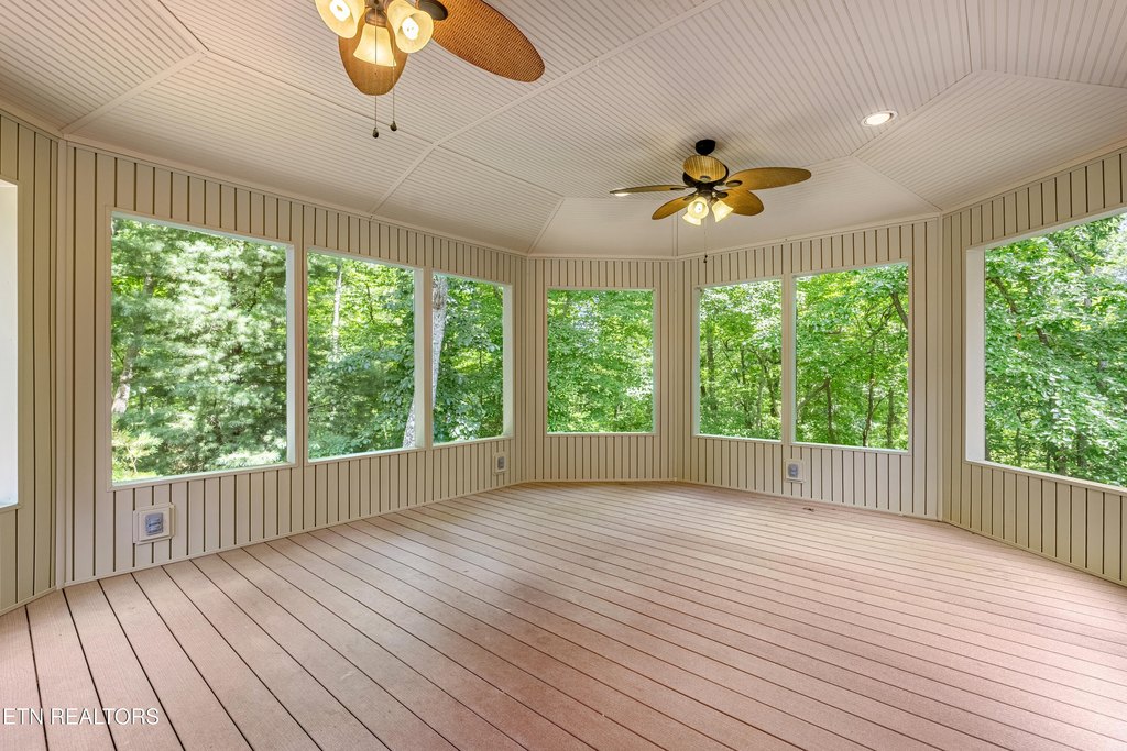 Fairfield Glade, Tennessee, 38558, United States, 3 Bedrooms Bedrooms, ,2 BathroomsBathrooms,Residential,Forsale,1907848