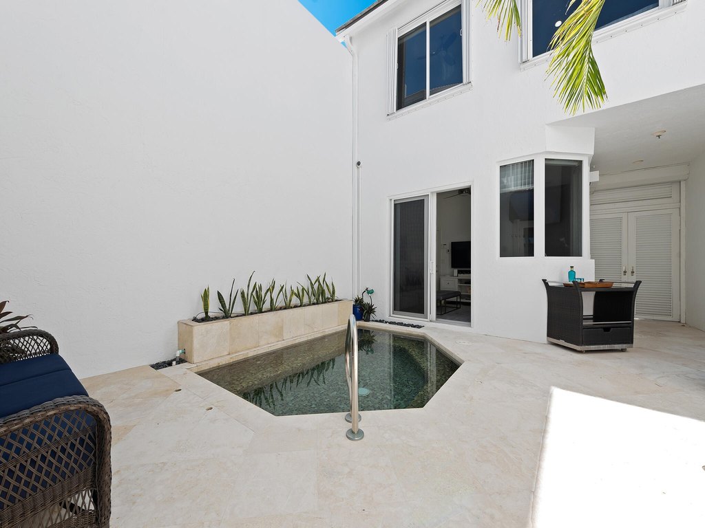 Delray Beach, Florida, 33483, United States, 4 Bedrooms Bedrooms, ,3.5 BathroomsBathrooms,Residential,Forsale,1996344