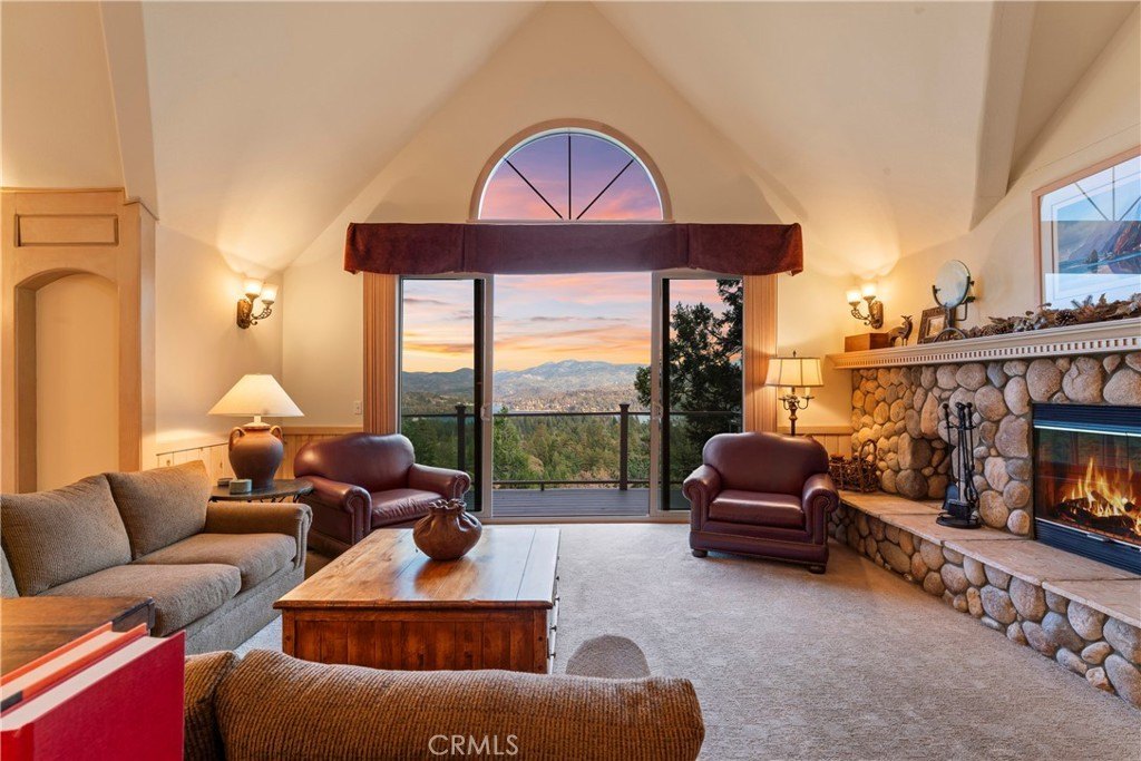 Lake Arrowhead, California, 92352, United States, 4 Bedrooms Bedrooms, ,2.5 BathroomsBathrooms,Residential,Forsale,1946613