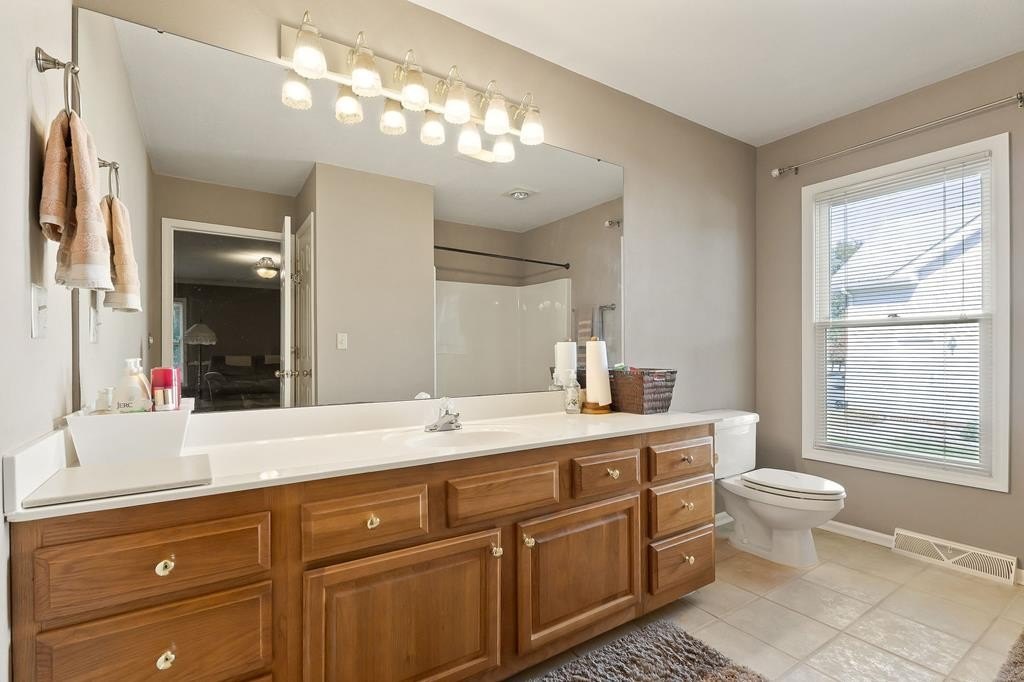 Cookeville, Tennessee, 38501, United States, 3 Bedrooms Bedrooms, ,2 BathroomsBathrooms,Residential,Forsale,1996608