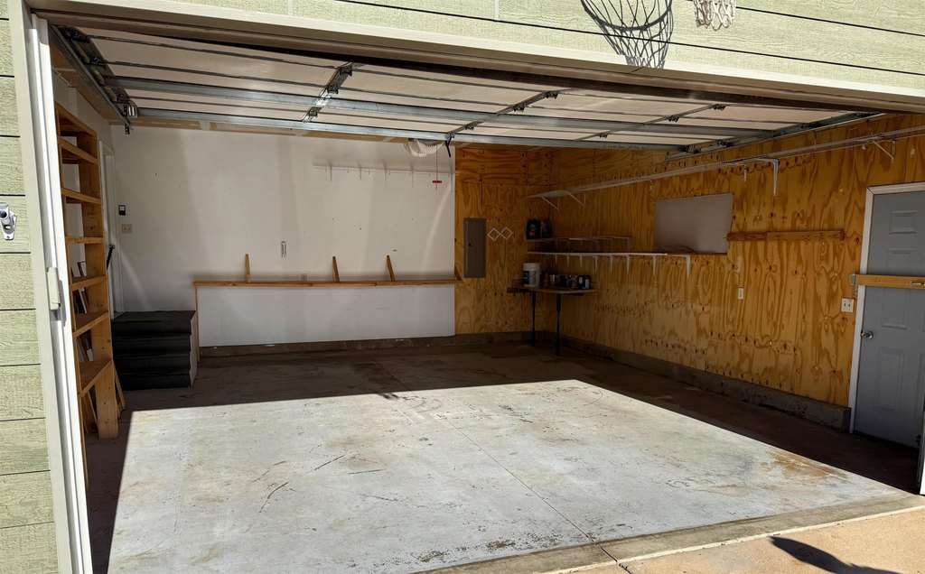 Sundance, Wyoming, 57783, United States, 5 Bedrooms Bedrooms, ,3 BathroomsBathrooms,Residential,Forsale,2004333