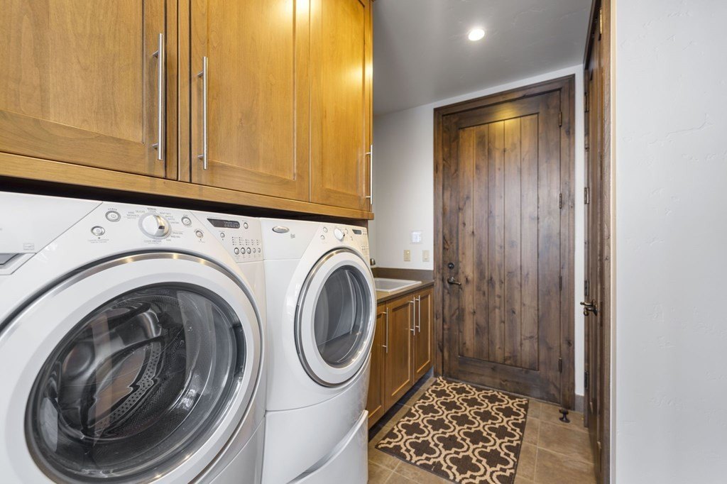 Donnelly, Idaho, 83615, United States, 3 Bedrooms Bedrooms, ,4 BathroomsBathrooms,Residential,Forsale,1996721