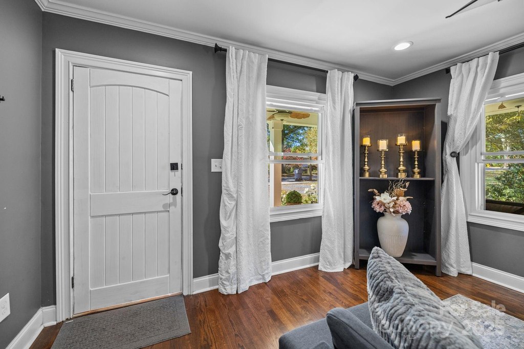 Charlotte, North Carolina, 28205, United States, 2 Bedrooms Bedrooms, ,2 BathroomsBathrooms,Residential,Forsale,2004560