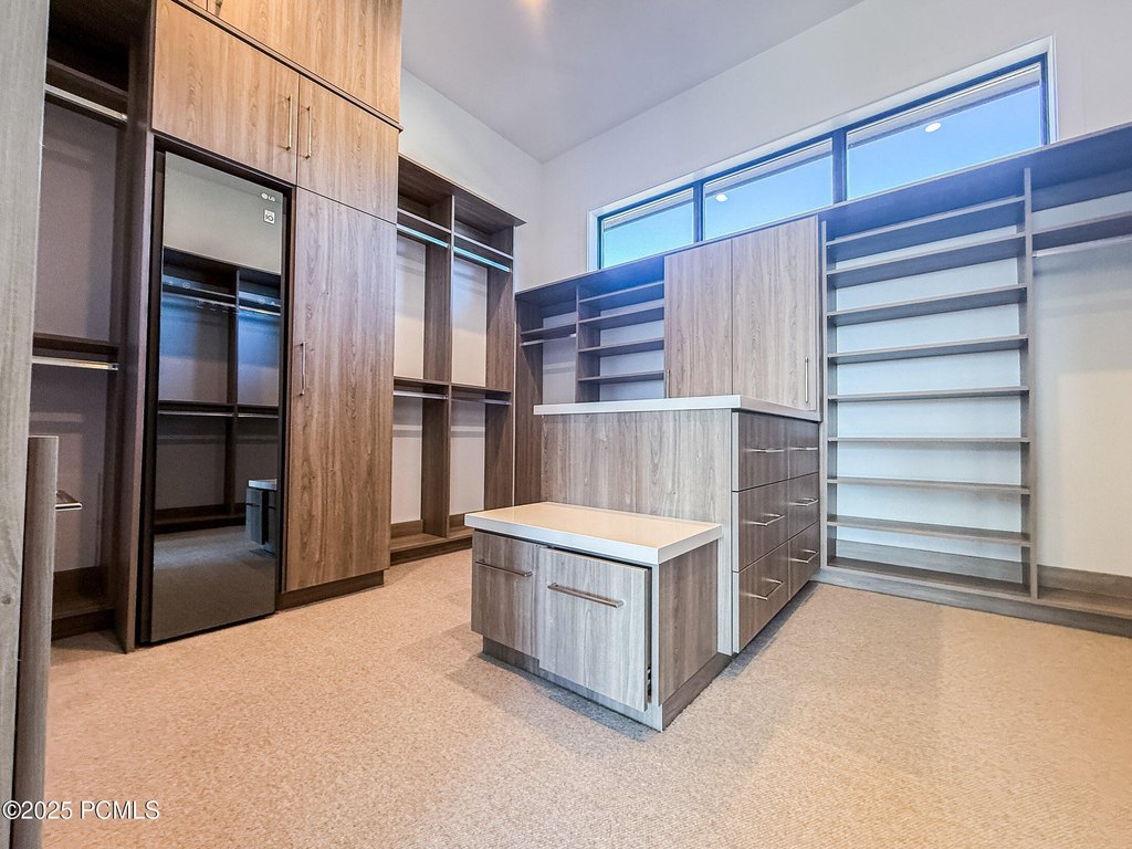 Hideout, Utah, 84036, United States, 5 Bedrooms Bedrooms, ,4.5 BathroomsBathrooms,Residential,Forsale,2004200