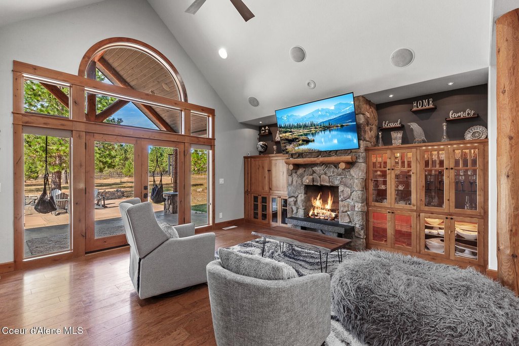 Hayden, Idaho, 83835, United States, 3 Bedrooms Bedrooms, ,3.5 BathroomsBathrooms,Residential,Forsale,1946352