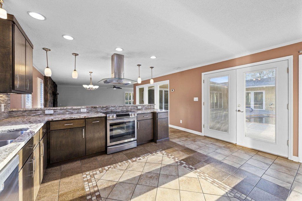 Cleveland, Tennessee, 37312, United States, 3 Bedrooms Bedrooms, ,3.5 BathroomsBathrooms,Residential,Forsale,1995335