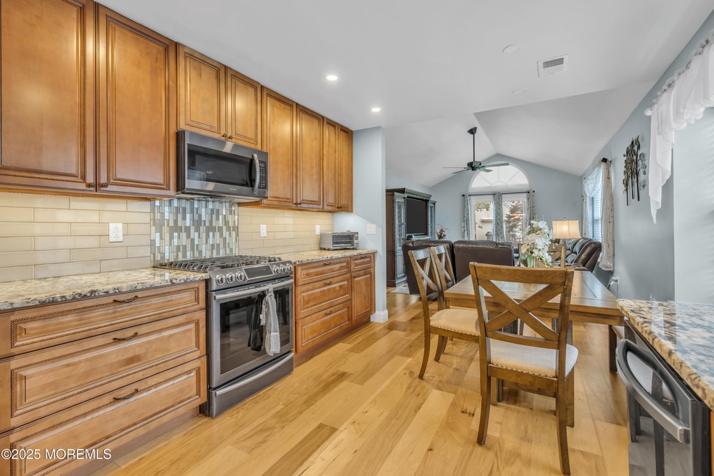 Toms River, New Jersey, 08755, United States, 2 Bedrooms Bedrooms, ,2 BathroomsBathrooms,Residential,Forsale,1992735