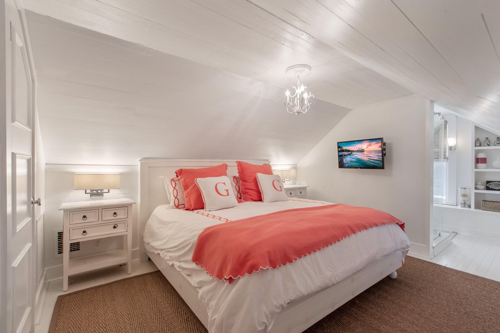 Key West, Florida, 33040, United States, 3 Bedrooms Bedrooms, ,2 BathroomsBathrooms,Residential,Forsale,2011097