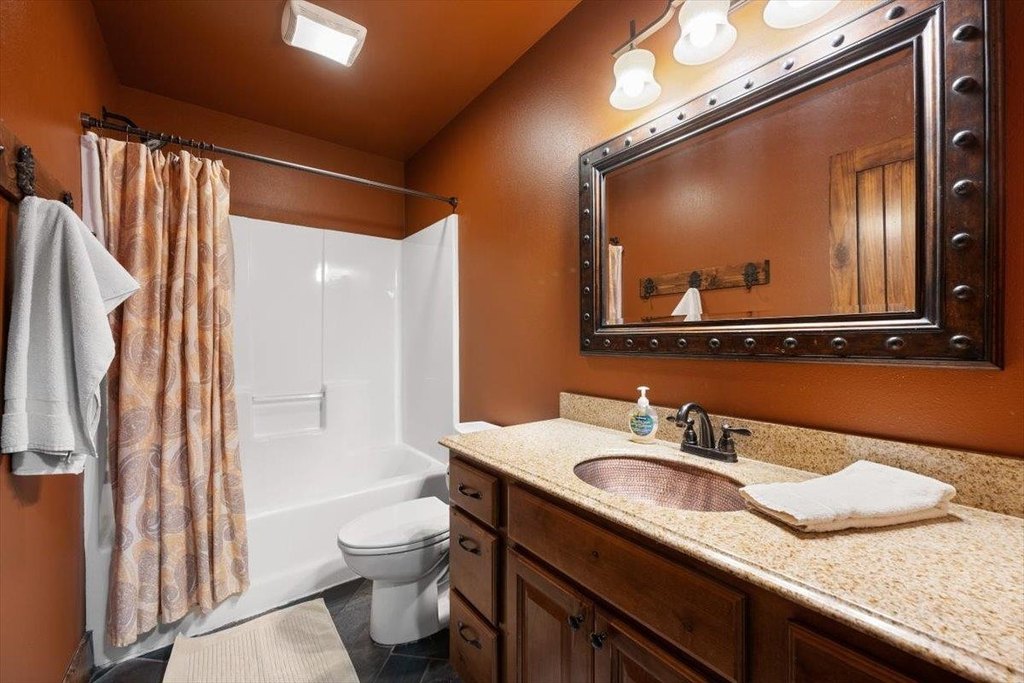 Lead, South Dakota, 57754, United States, 4 Bedrooms Bedrooms, ,2.5 BathroomsBathrooms,Residential,Forsale,2004329