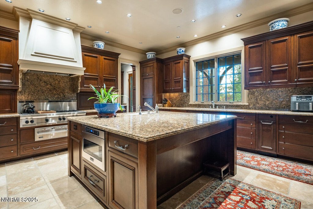 Reno, Nevada, 89511, United States, 6 Bedrooms Bedrooms, ,5.5 BathroomsBathrooms,Residential,Forsale,1929230