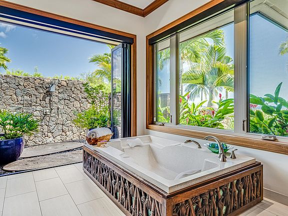 Lahaina, Hawaii, 96761, United States, 8 Bedrooms Bedrooms, ,7 BathroomsBathrooms,Residential,Forsale,1990125