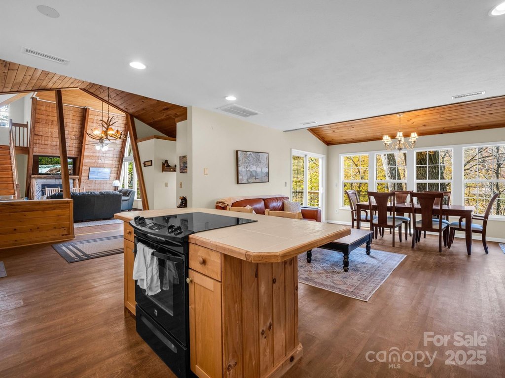 Lake Lure, North Carolina, 28746, United States, 4 Bedrooms Bedrooms, ,3.5 BathroomsBathrooms,Residential,Forsale,2004303