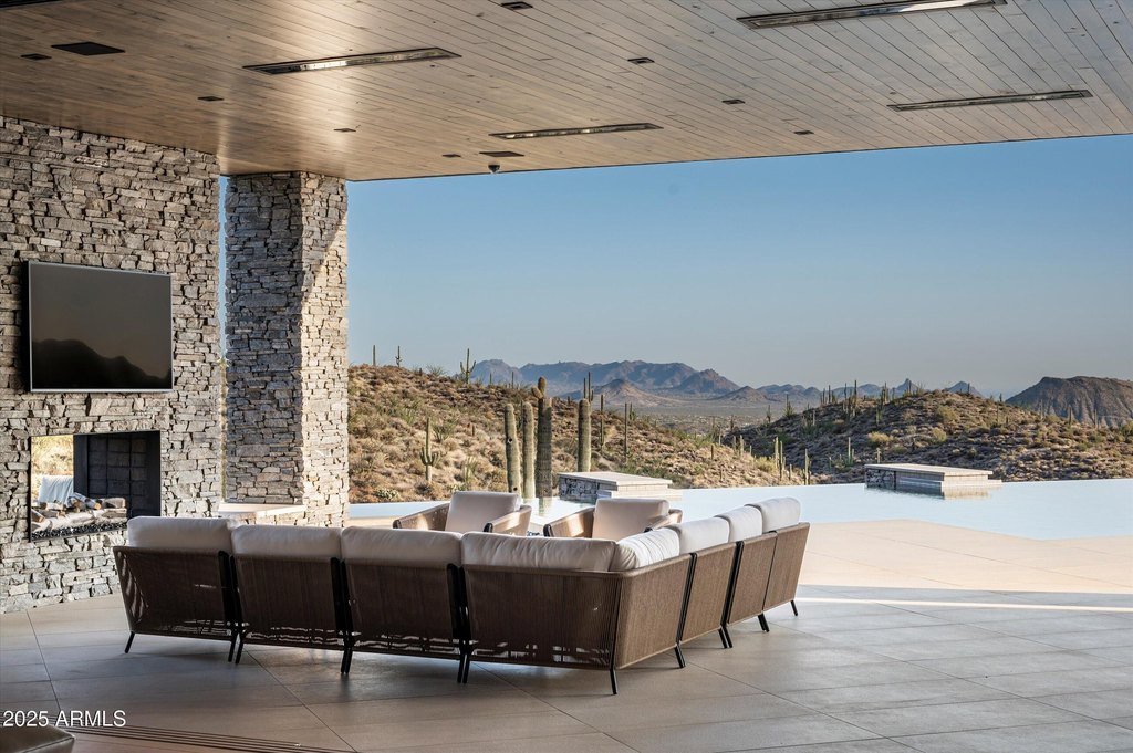 Scottsdale, Arizona, 85262, United States, 5 Bedrooms Bedrooms, ,5.5 BathroomsBathrooms,Residential,Forsale,2014278