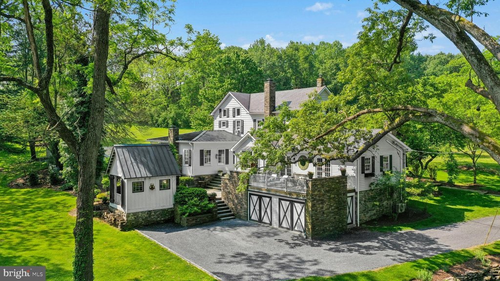 EAST STROUDSBURG, Pennsylvania, 18302, United States, 4 Bedrooms Bedrooms, ,4.5 BathroomsBathrooms,Residential,Forsale,1971847