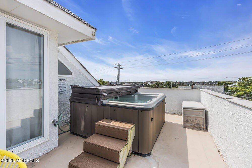 Point Pleasant Beach, New Jersey, 08742, United States, 5 Bedrooms Bedrooms, ,3 BathroomsBathrooms,Residential,Forsale,2003969