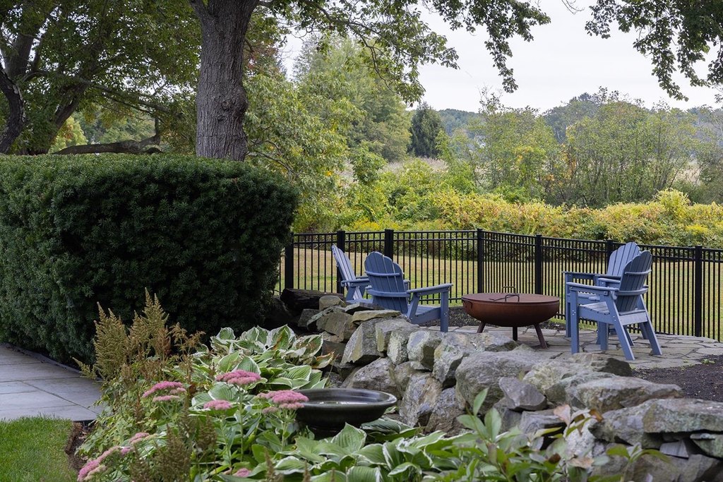 North Hampton, New Hampshire, 03862, United States, 4 Bedrooms Bedrooms, ,3.5 BathroomsBathrooms,Residential,Forsale,2004720