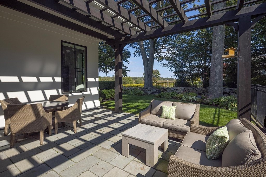 North Hampton, New Hampshire, 03862, United States, 4 Bedrooms Bedrooms, ,3.5 BathroomsBathrooms,Residential,Forsale,2004720