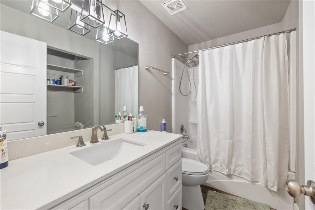 Billings, Montana, 59105, United States, 6 Bedrooms Bedrooms, ,4 BathroomsBathrooms,Residential,Forsale,2004458