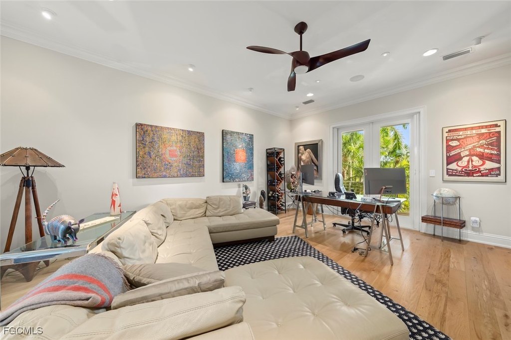 Sanibel, Florida, 33957, United States, 5 Bedrooms Bedrooms, ,4.5 BathroomsBathrooms,Residential,Forsale,1998638