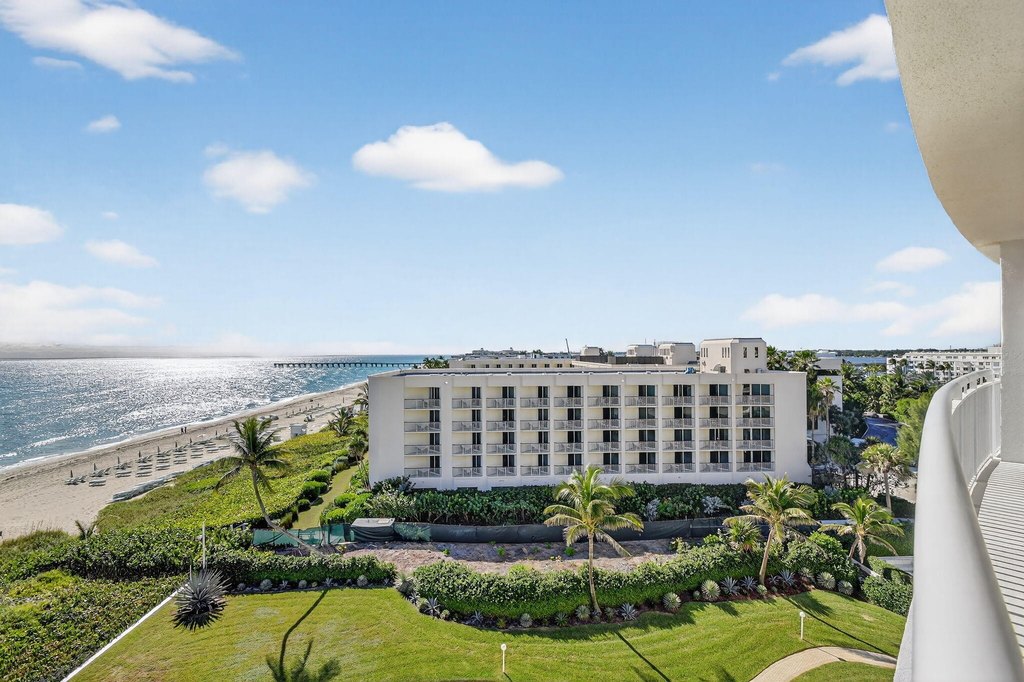 Palm Beach, Florida, 33480, United States, 2 Bedrooms Bedrooms, ,2 BathroomsBathrooms,Residential,Forsale,2010659