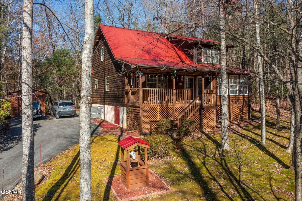 Gatlinburg, Tennessee, 37738, United States, 2 Bedrooms Bedrooms, ,2 BathroomsBathrooms,Residential,Forsale,1999455