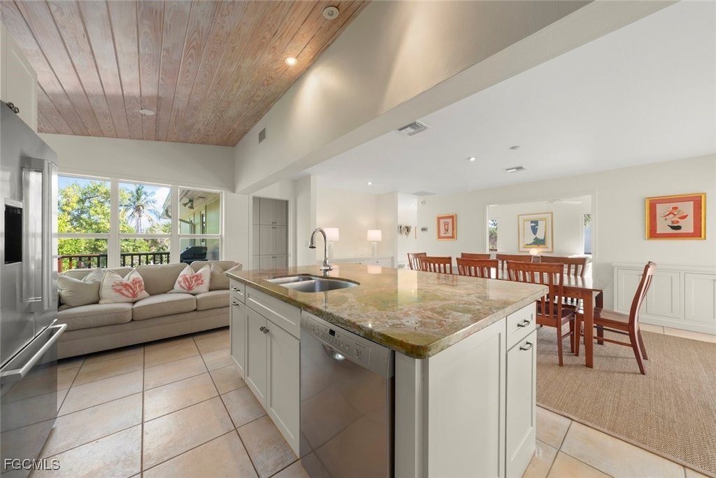 Sanibel, Florida, 33957, United States, 4 Bedrooms Bedrooms, ,4 BathroomsBathrooms,Residential,Forsale,1998632