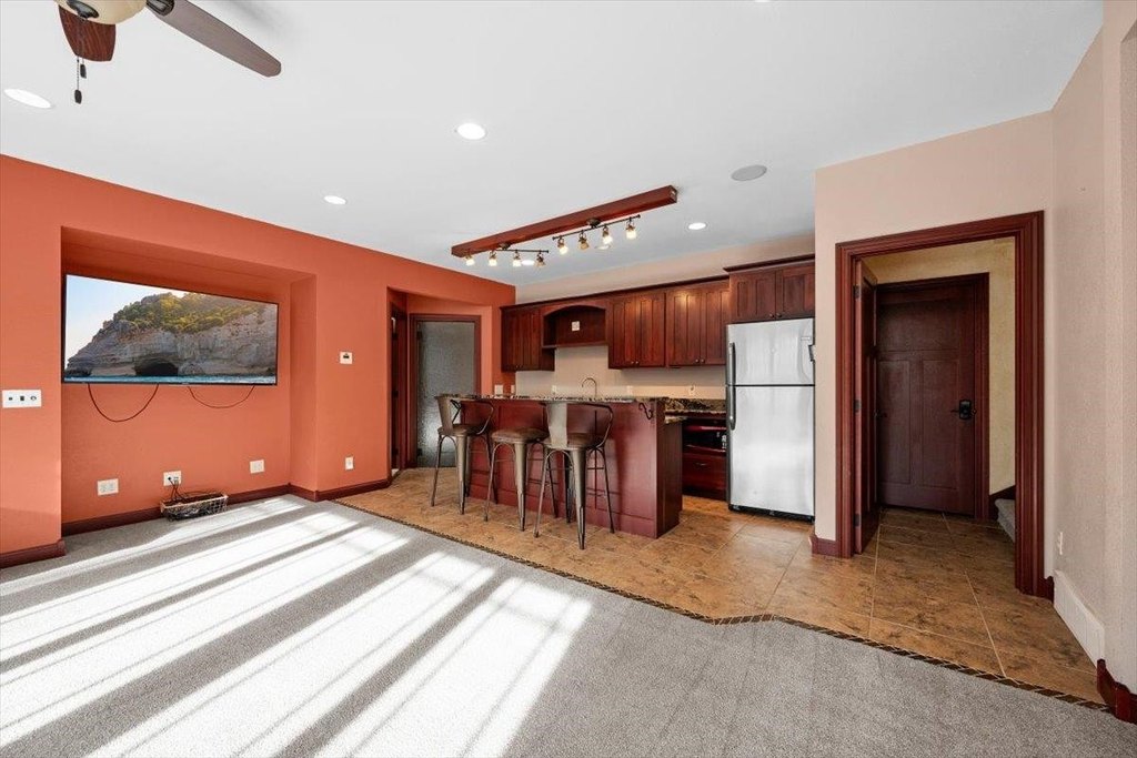 Lead, South Dakota, 57754, United States, 4 Bedrooms Bedrooms, ,3.5 BathroomsBathrooms,Residential,Forsale,2004330