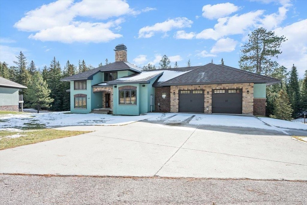 Lead, South Dakota, 57754, United States, 4 Bedrooms Bedrooms, ,3.5 BathroomsBathrooms,Residential,Forsale,2004330