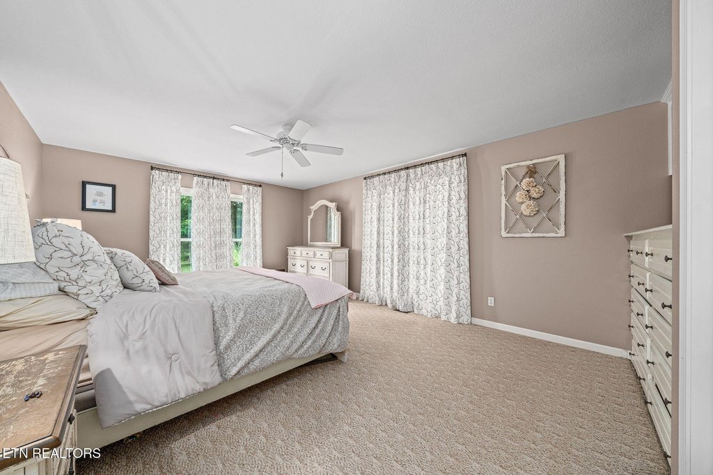 Crossville, Tennessee, 38572, United States, 3 Bedrooms Bedrooms, ,3.5 BathroomsBathrooms,Residential,Forsale,1996603