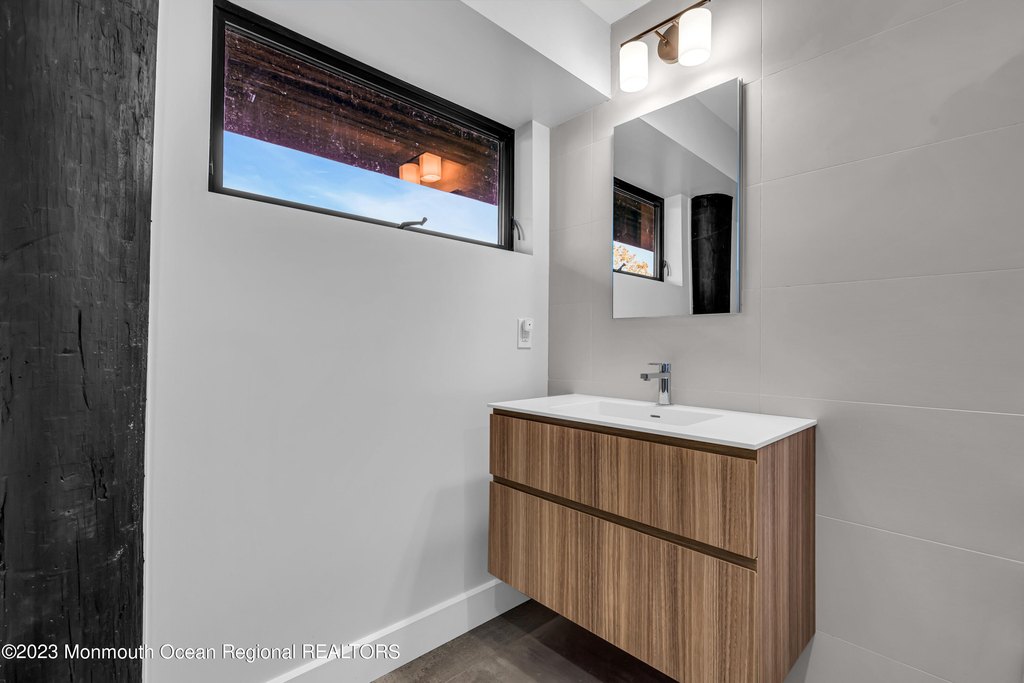 Brick, New Jersey, 08724, United States, 5 Bedrooms Bedrooms, ,4 BathroomsBathrooms,Residential,Forsale,1900438