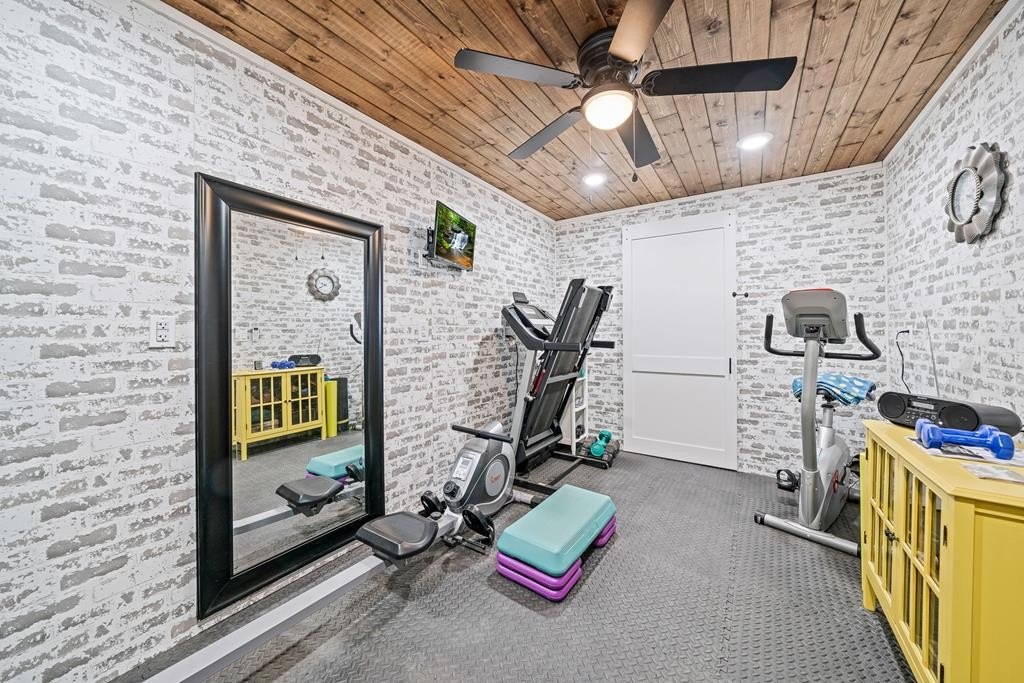 Monroe, Tennessee, 38573, United States, 3 Bedrooms Bedrooms, ,3.5 BathroomsBathrooms,Residential,Forsale,2010936