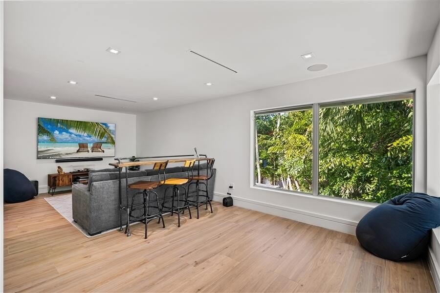 Delray Beach, Florida, 33444, United States, 5 Bedrooms Bedrooms, ,5.5 BathroomsBathrooms,Residential,Forsale,1996336