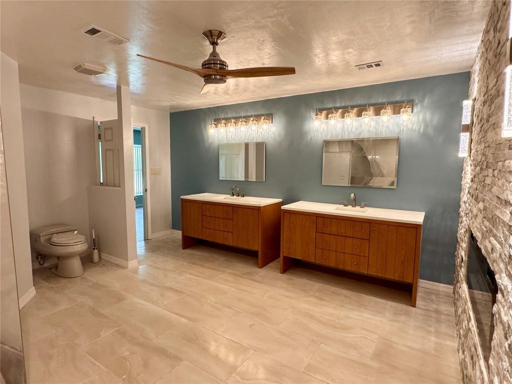 WILLISTON, Florida, 32696, United States, 3 Bedrooms Bedrooms, ,2 BathroomsBathrooms,Residential,Forsale,1994003