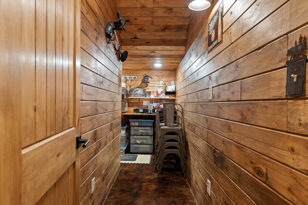 Ten Mile, Tennessee, 37880, United States, 3 Bedrooms Bedrooms, ,3.5 BathroomsBathrooms,Residential,Forsale,2009597