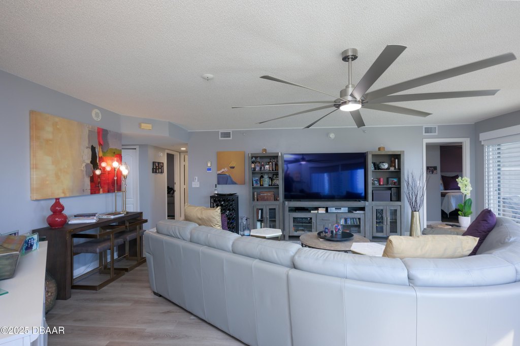 Daytona Beach Shores, Florida, 32118, United States, 3 Bedrooms Bedrooms, ,3 BathroomsBathrooms,Residential,Forsale,1990068