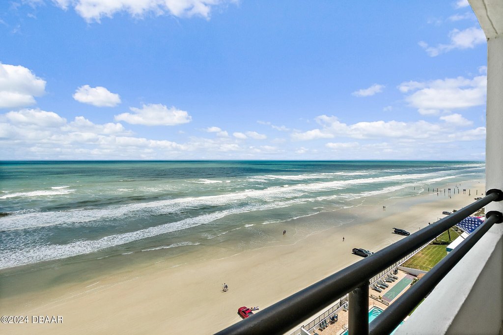 Daytona Beach Shores, Florida, 32118, United States, 2 Bedrooms Bedrooms, ,2 BathroomsBathrooms,Residential,Forsale,1990065