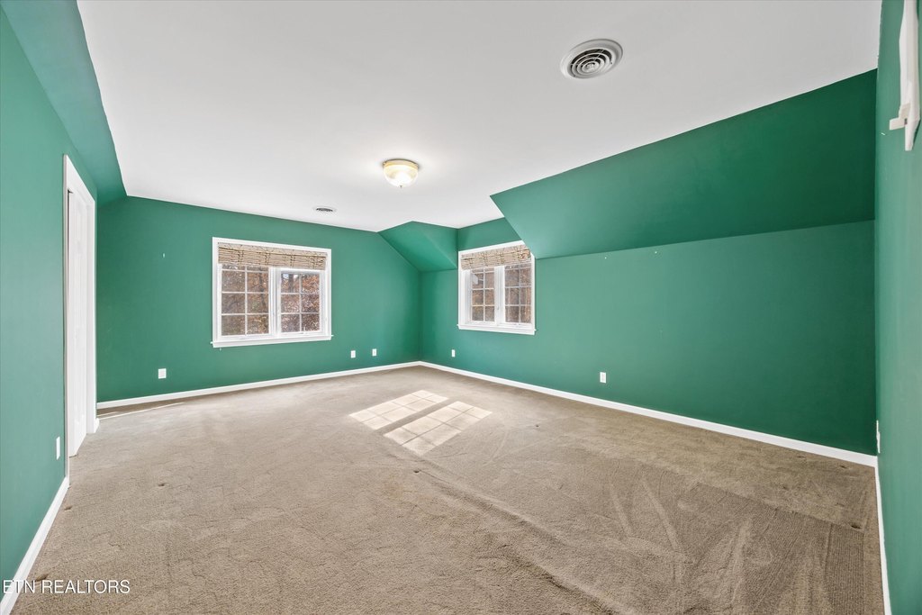 Maryville, Tennessee, 37803, United States, 5 Bedrooms Bedrooms, ,5.5 BathroomsBathrooms,Residential,Forsale,1999469