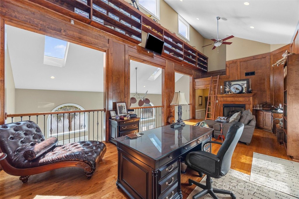 Clover, South Carolina, 29710, United States, 5 Bedrooms Bedrooms, ,7.5 BathroomsBathrooms,Residential,Forsale,2004572