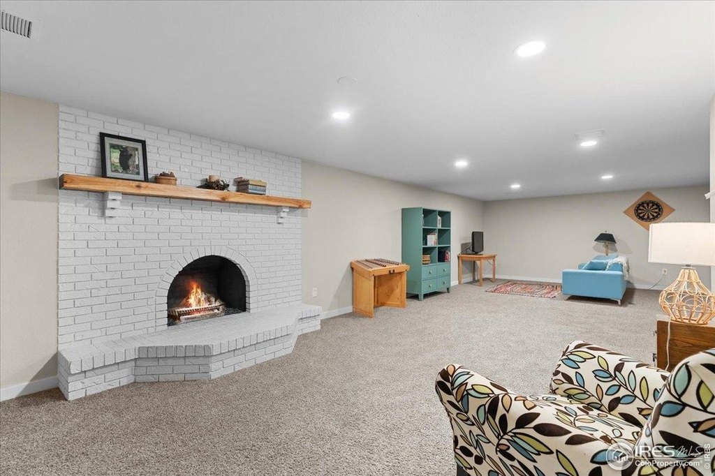 Fort Collins, Colorado, 80524, United States, 5 Bedrooms Bedrooms, ,3 BathroomsBathrooms,Residential,Forsale,2009197