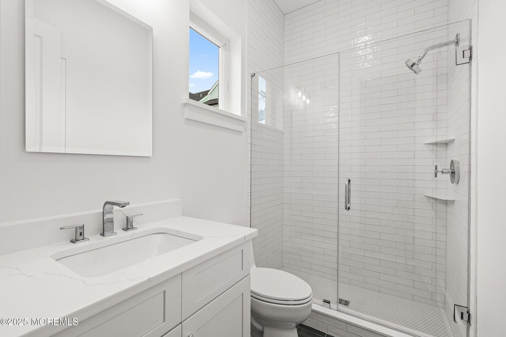 Sea Bright, New Jersey, 07760, United States, 5 Bedrooms Bedrooms, ,4 BathroomsBathrooms,Residential,Forsale,2014193