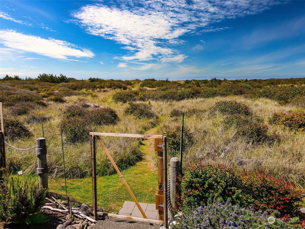 Ocean Shores, Washington, 98569, United States, 4 Bedrooms Bedrooms, ,3 BathroomsBathrooms,Residential,Forsale,2004449
