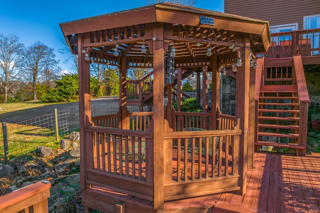 Talbott, Tennessee, 37877, United States, 5 Bedrooms Bedrooms, ,4.5 BathroomsBathrooms,Residential,Forsale,2002624