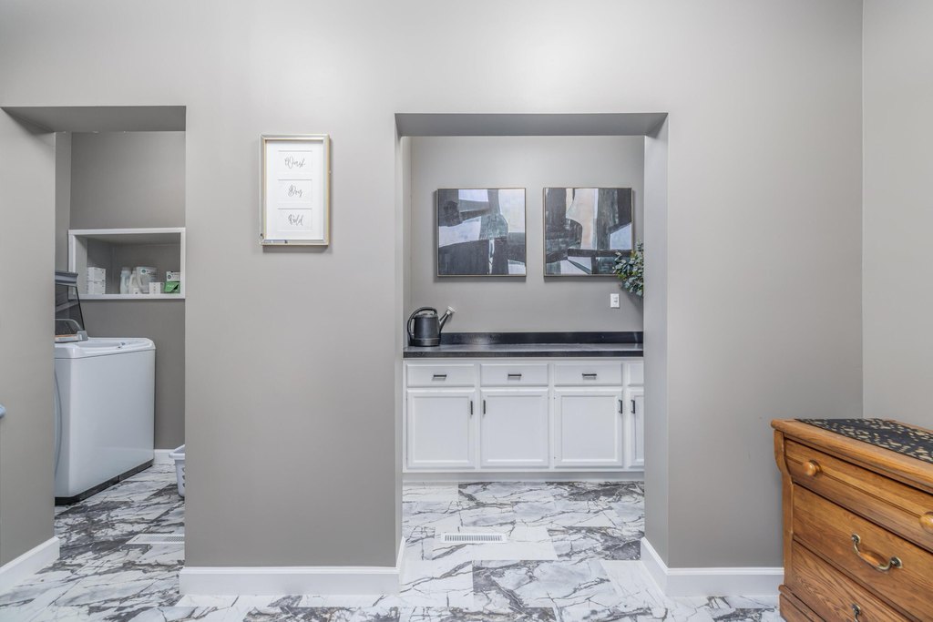 Talbott, Tennessee, 37877, United States, 5 Bedrooms Bedrooms, ,4.5 BathroomsBathrooms,Residential,Forsale,2002624