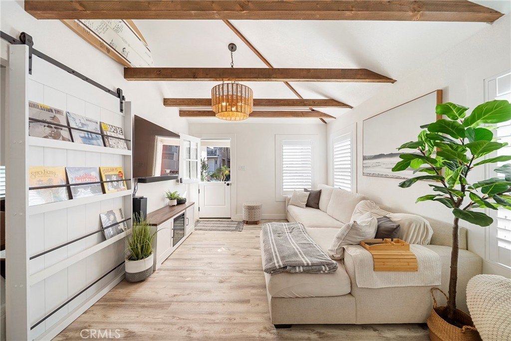 Oxnard, California, 93035, United States, 2 Bedrooms Bedrooms, ,2 BathroomsBathrooms,Residential,Forsale,2004319