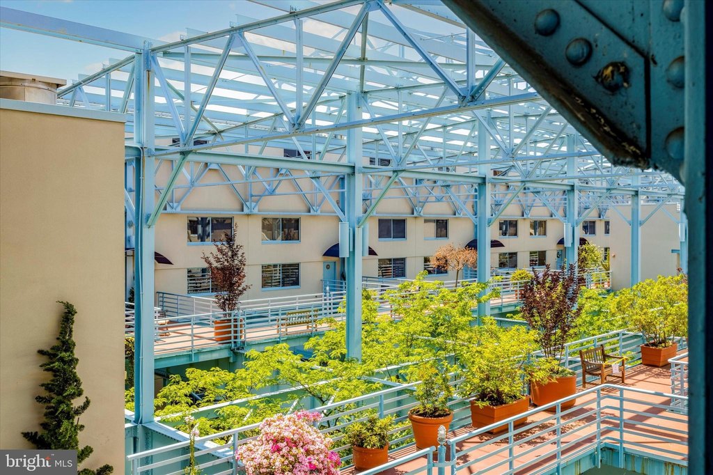 PHILADELPHIA, Pennsylvania, 19106, United States, 2 Bedrooms Bedrooms, ,2.5 BathroomsBathrooms,Residential,Forsale,2004202