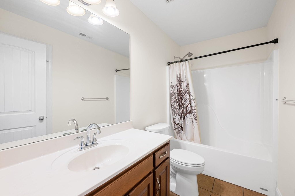 Apison, Tennessee, 37302, United States, 4 Bedrooms Bedrooms, ,3.5 BathroomsBathrooms,Residential,Forsale,2009572