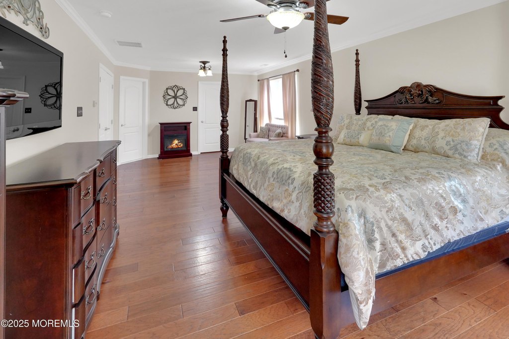 Howell, New Jersey, 07731, United States, 4 Bedrooms Bedrooms, ,3 BathroomsBathrooms,Residential,Forsale,1953811